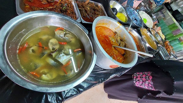 Bungkusan by Moh Ngeteh 93 - Photo 1