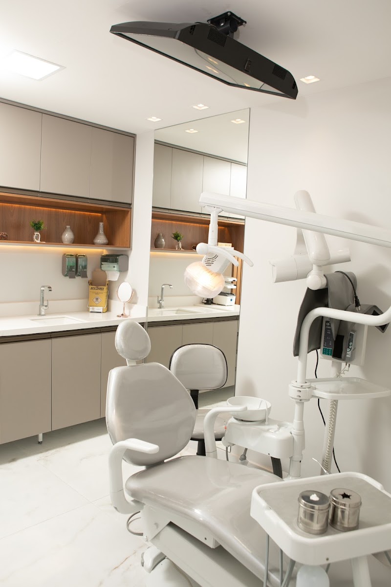 Ortoestética Boa Viagem Sul | Facetas | Implantes | Ortodontia | Invisalign | Harmonização - foto 4