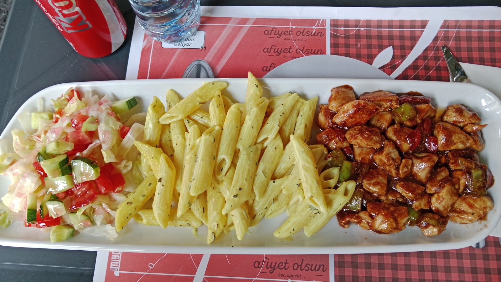 Tavada Sokak mekanı