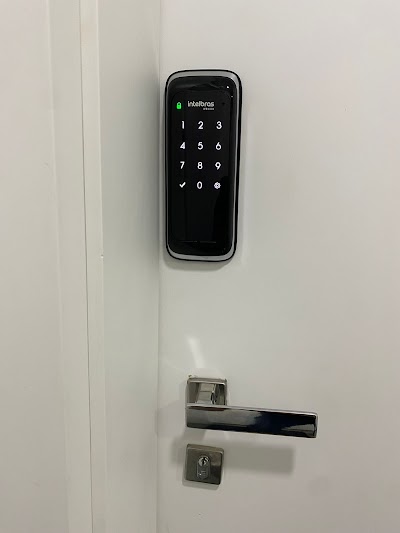 Foto de DLM Manutenção residencial em Curitiba | Eletricista em Curitiba | Encanador em Curitiba