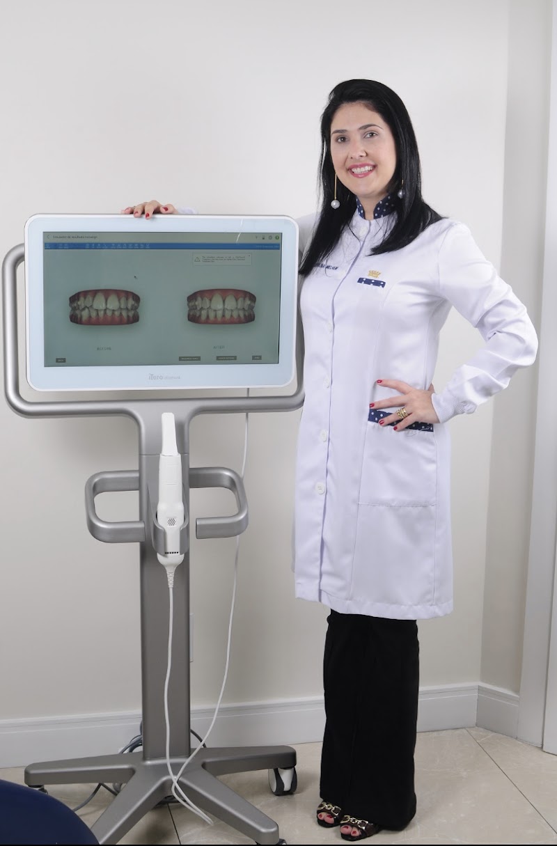 OrtoIm Madureira - Dr. Francisco Leonardo Villela e Dra. Carolina Melhem - foto 2