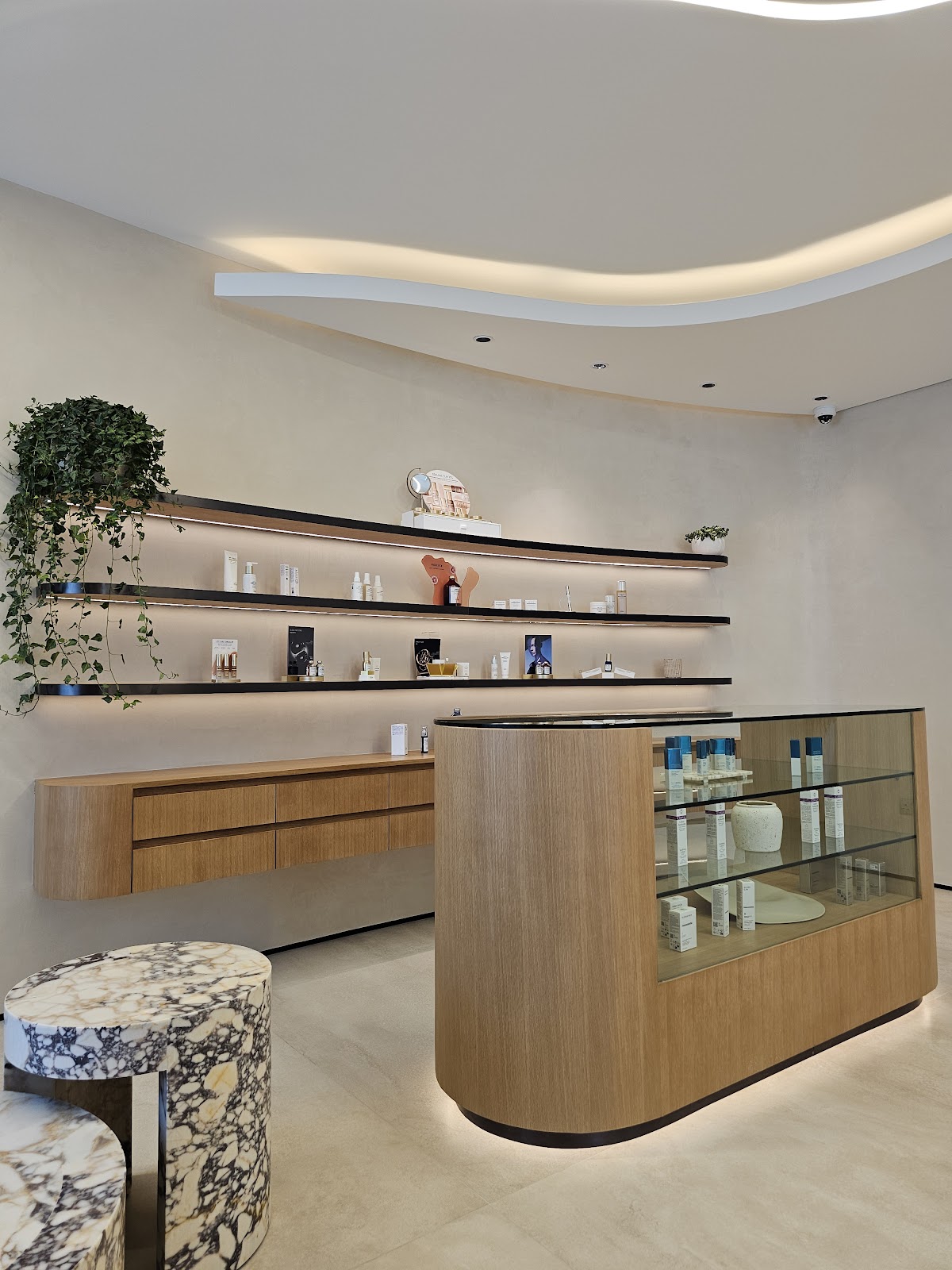 Quantum Aesthetic Clinic - Jumeirah 1 3
