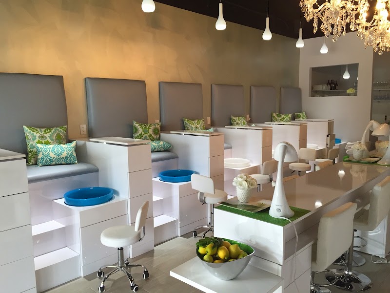 Modern Chic Nail Bar