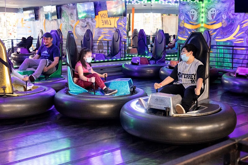 Flip N' Fun Trampoline Park photo 3