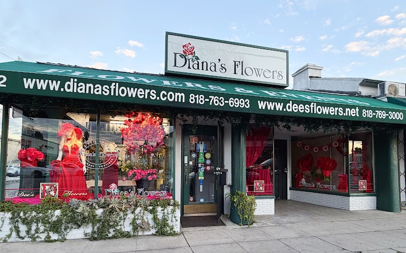 Dee's Flowers