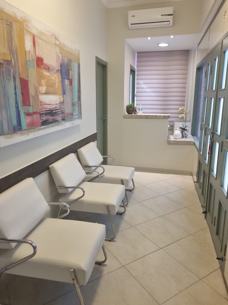 Consultório Odontológico Mariana Szatkovski - foto 1