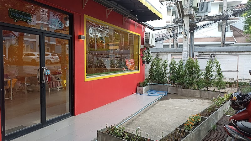 Cheeky Chicken Café & Restaurant photo 1