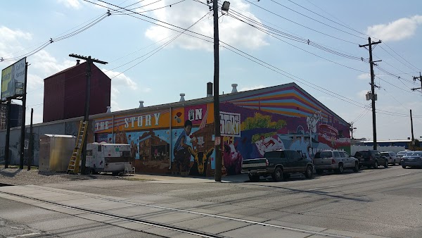 SWIFT COMPANY CAFETERIA exterior