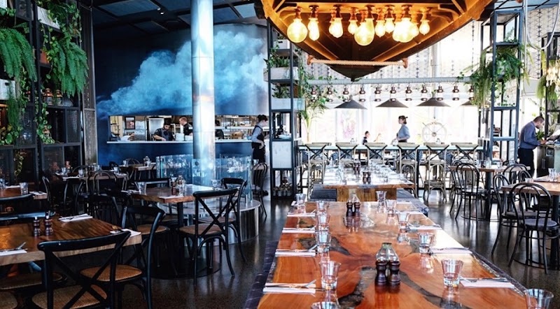 Steamers Bar and Grill