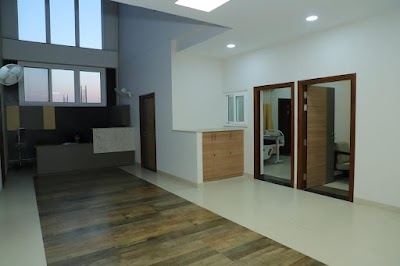 Dr Sukriti Sharma Gynaecologist and Fertility Specialist - Image 3