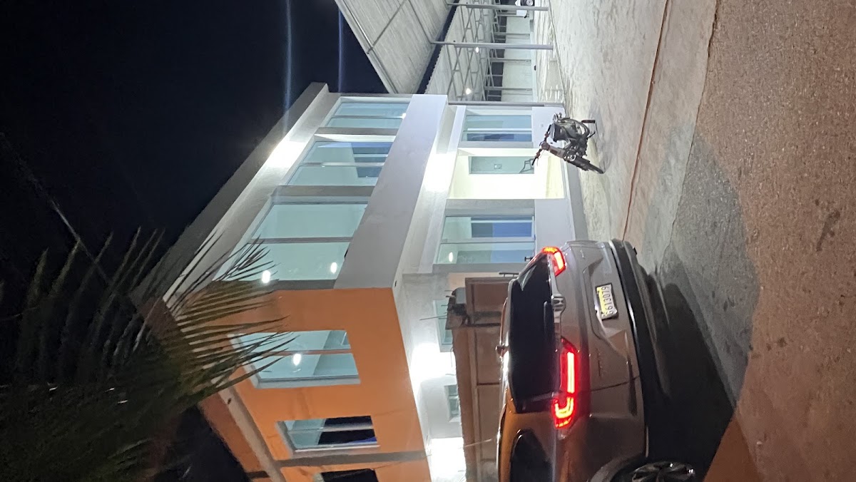 The Land auto detailing - Imagen 1