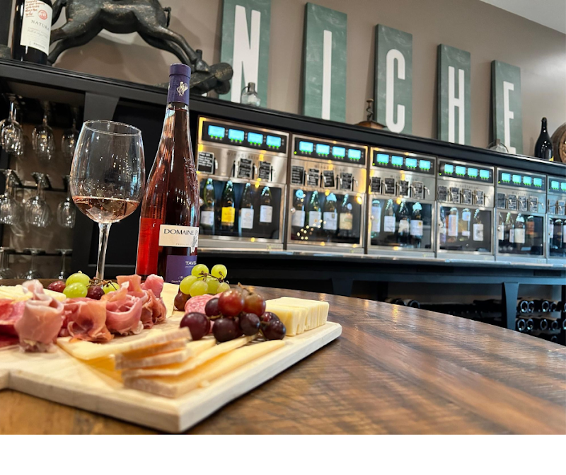 Niche Cafe & Wine Bar photo 2