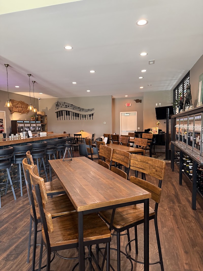 Niche Cafe & Wine Bar photo 2