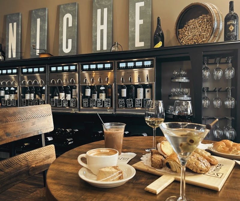 Niche Cafe & Wine Bar photo 1