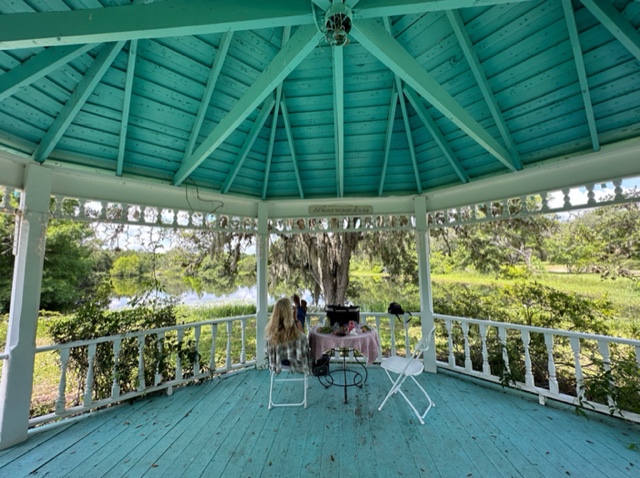 BlissWood Bed and Breakfast Ranch - Photo 2