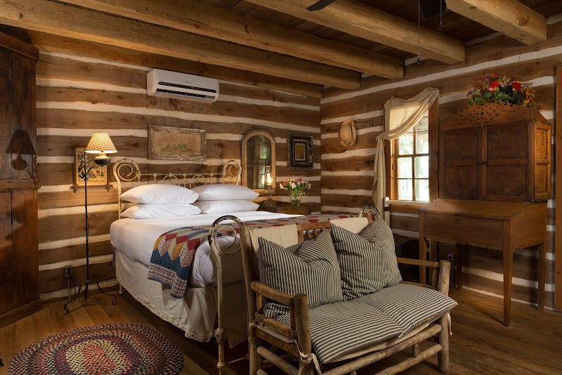 BlissWood Bed and Breakfast Ranch - Photo 5