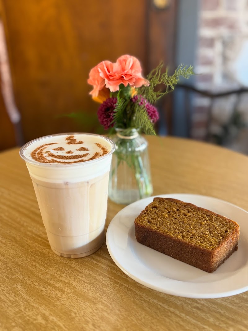 Harvest Moon Coffee & Chocolates - Natrona Heights photo 2