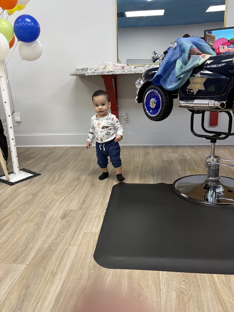 All Cuts for Kids & Adults BARBER SHOP- Murfreesboro