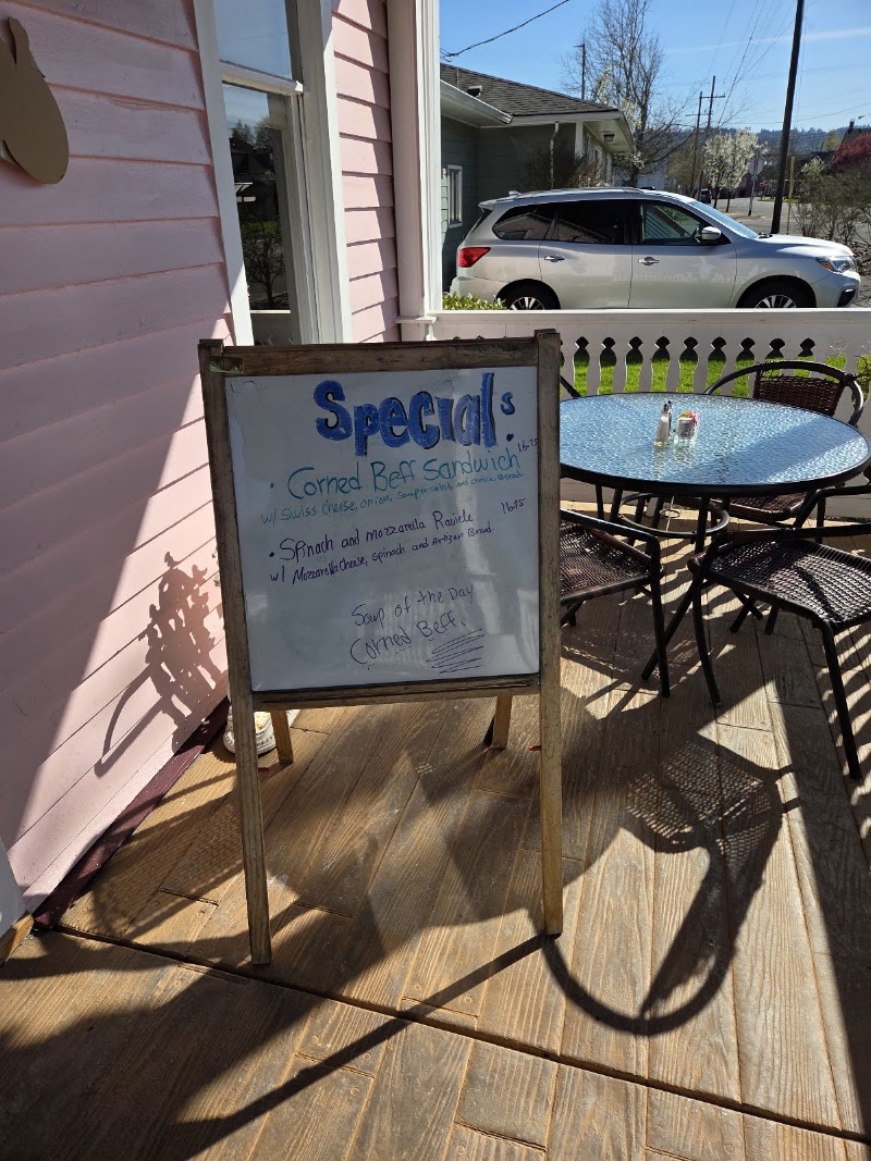 Pink House Cafe photo 1