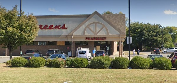 WALGREENS #3776 exterior