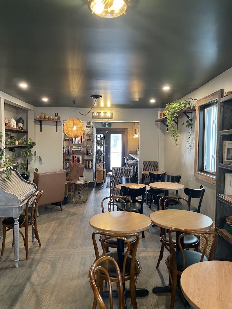 Ten Toes Coffee House photo 4