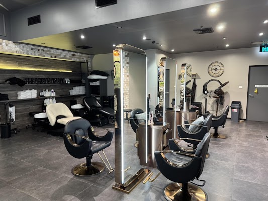 NINE ZERO SIX MASCOT