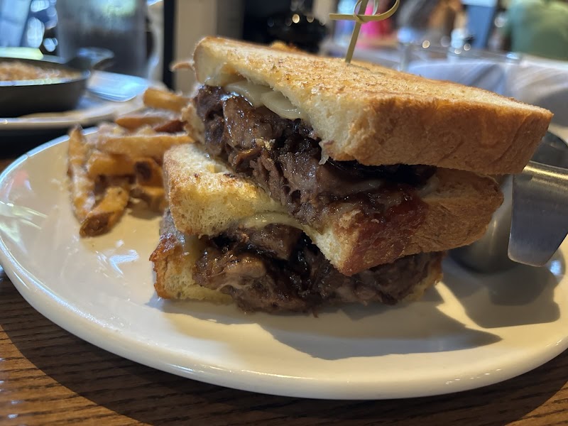 Burtons Grill & Bar photo 4