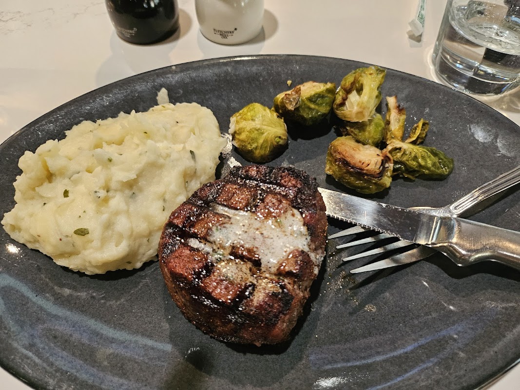 Burtons Grill & Bar photo 5