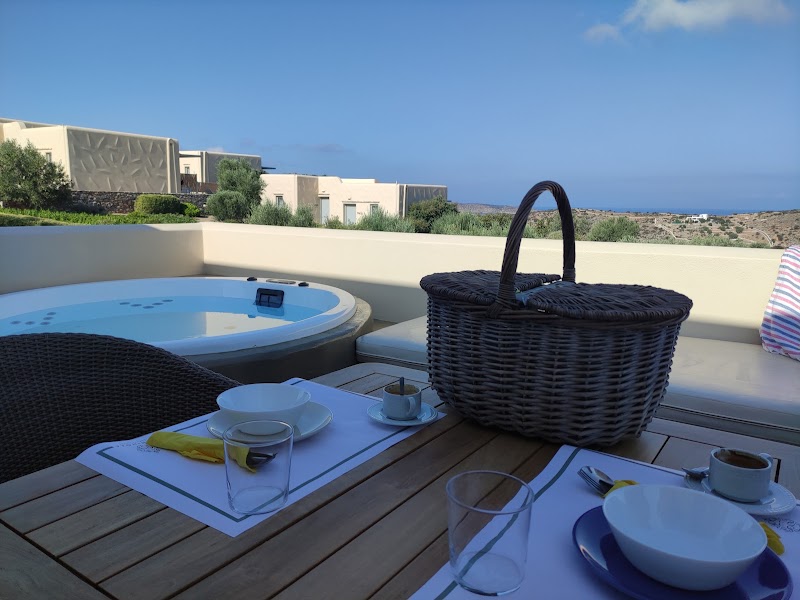 Schinoza Luxury Suites