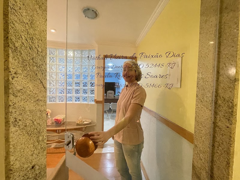 Cirurgiã-dentista em Petrópolis, Dra. Paula Rodrigues - foto 4