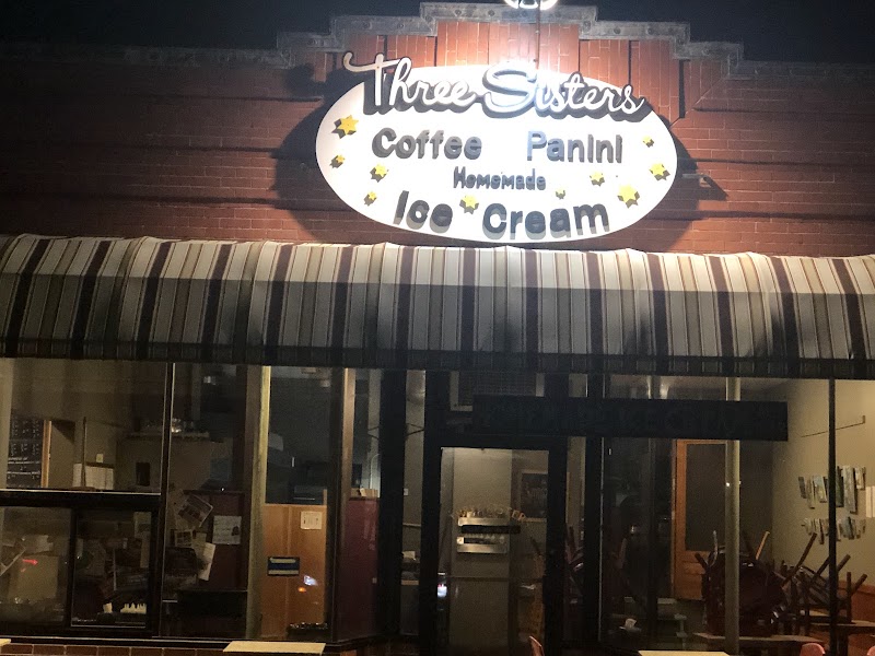 Three Sisters photo 1