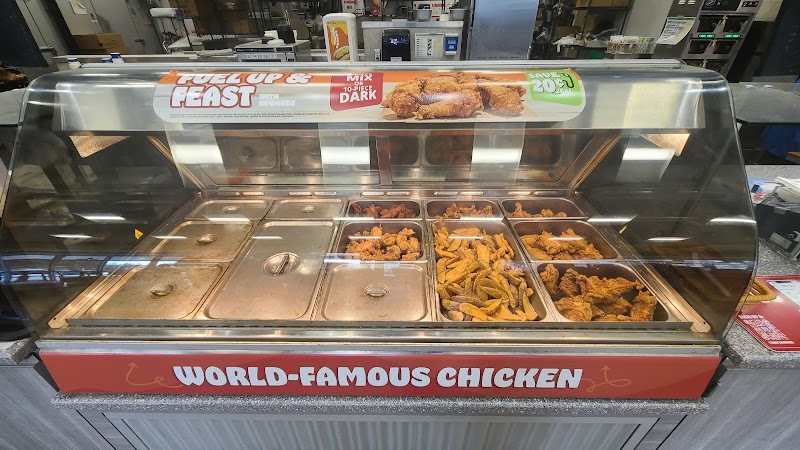 Royal Farms photo 2