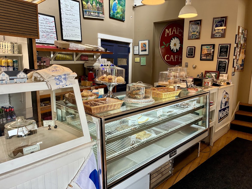 Mae’s Cafe & Bakery