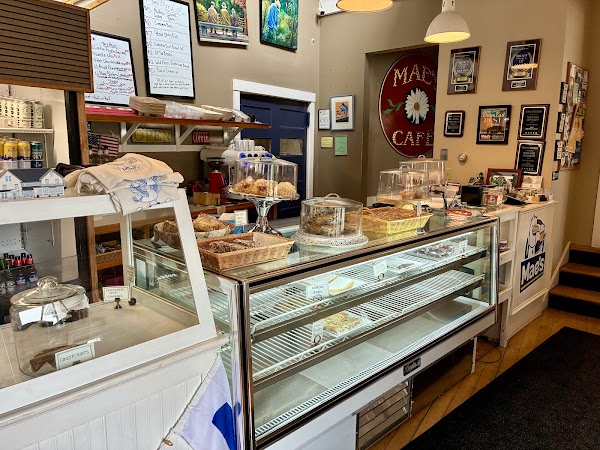 Mae’s Cafe & Bakery