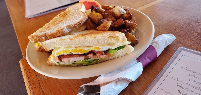 Mae's Cafe & Bakery photo 3