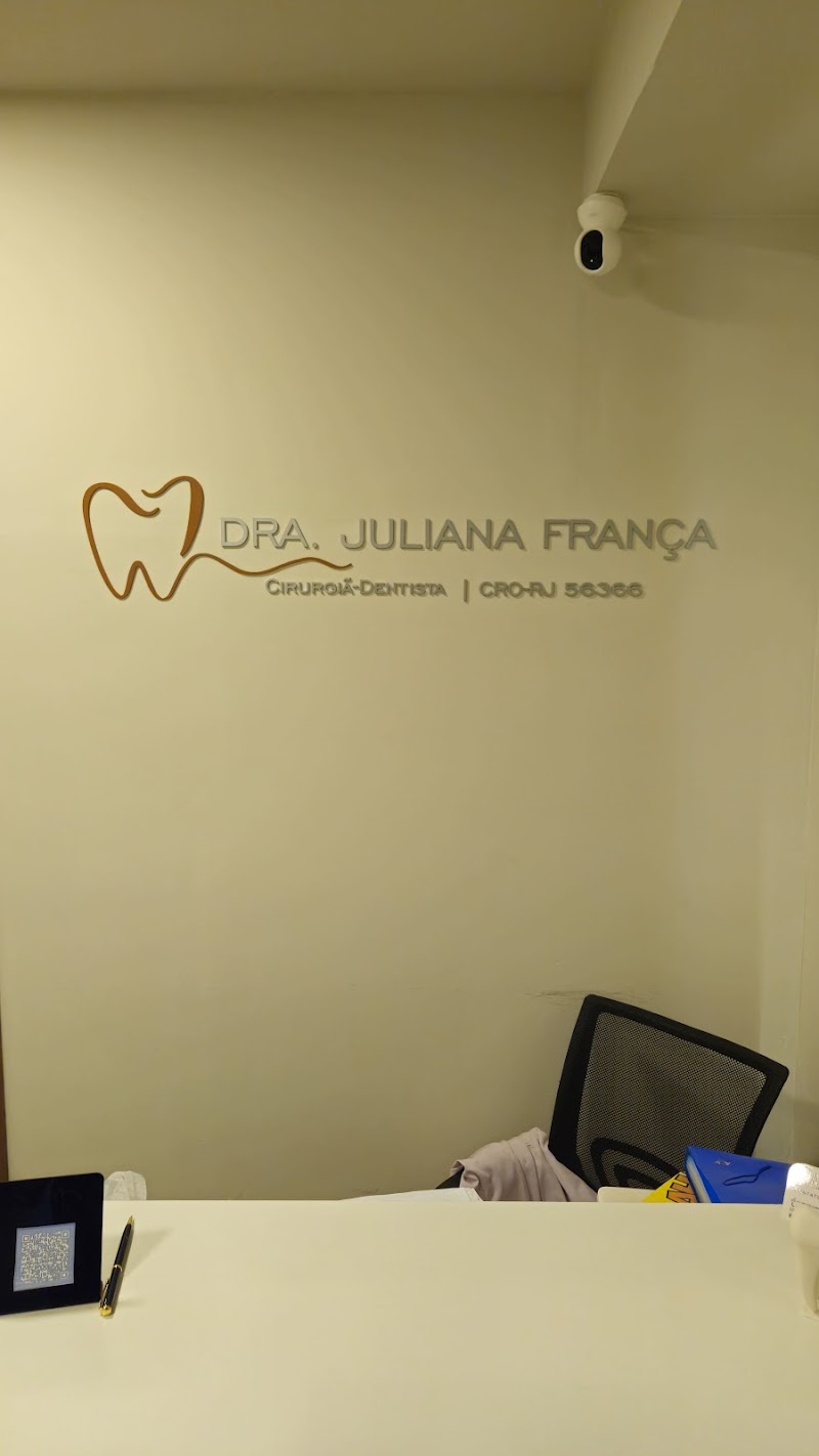 Dentista na Taquara Dra. Juliana França - Lentes de Resina - Preenchimento Labial - foto 3