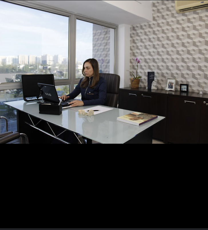 Dra Jussilene Mendes