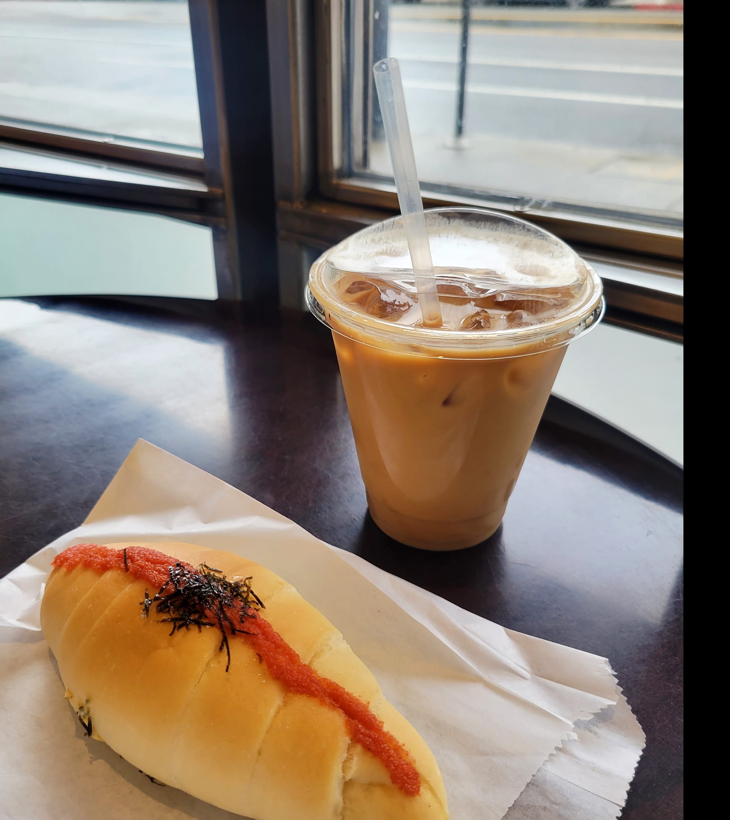 Okayama Kobo Bakery & Cafe DTLA - Photo 2