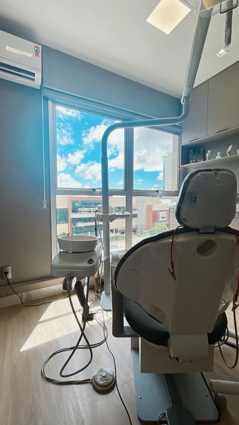 Dentista Dra Camila Andrade - foto 2
