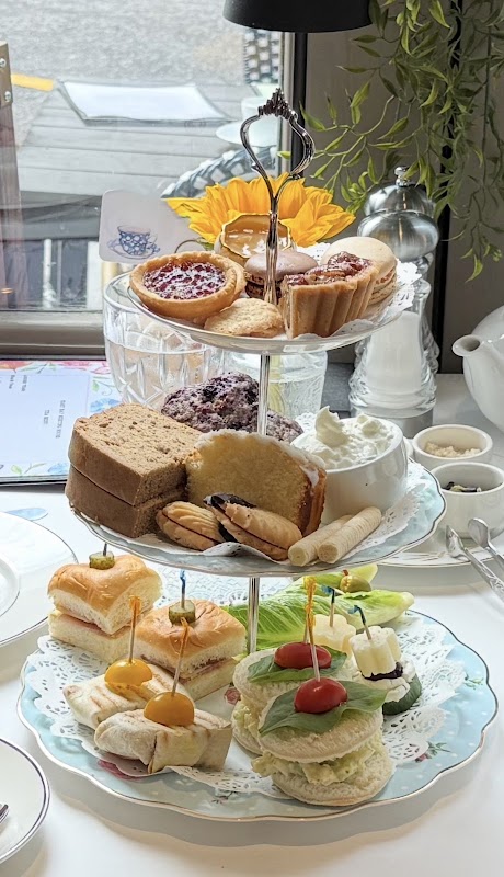 East Bay Meeting House Bar & Cafe photo 3