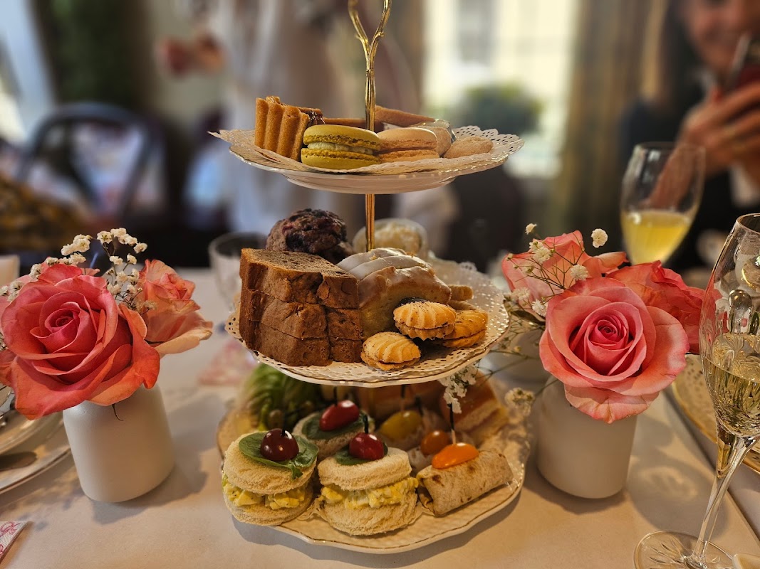 East Bay Meeting House Bar & Cafe photo 4