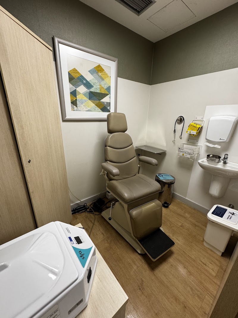 Dr. Rafael Meira Pimentel - Bucomaxilofacial Adulto &Pediátrico / DTM / Estomatologia / Ortognática - foto 3