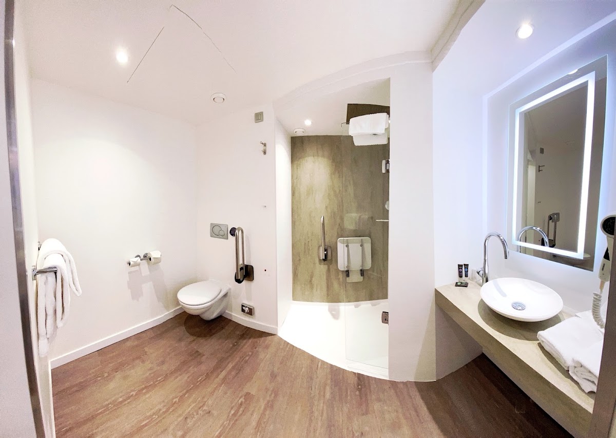 Novotel Luxembourg Centre, dog-friendly hotel, photo 2