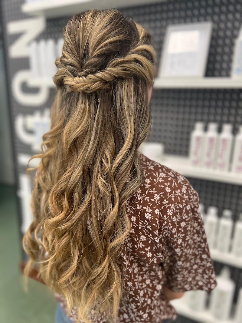 Silvia Gallego Estilistas (A Coruña) photo 3