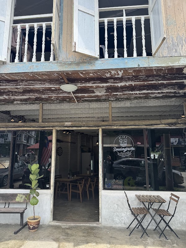 Senalingbucks Coffee by Ed’s - Photo 1