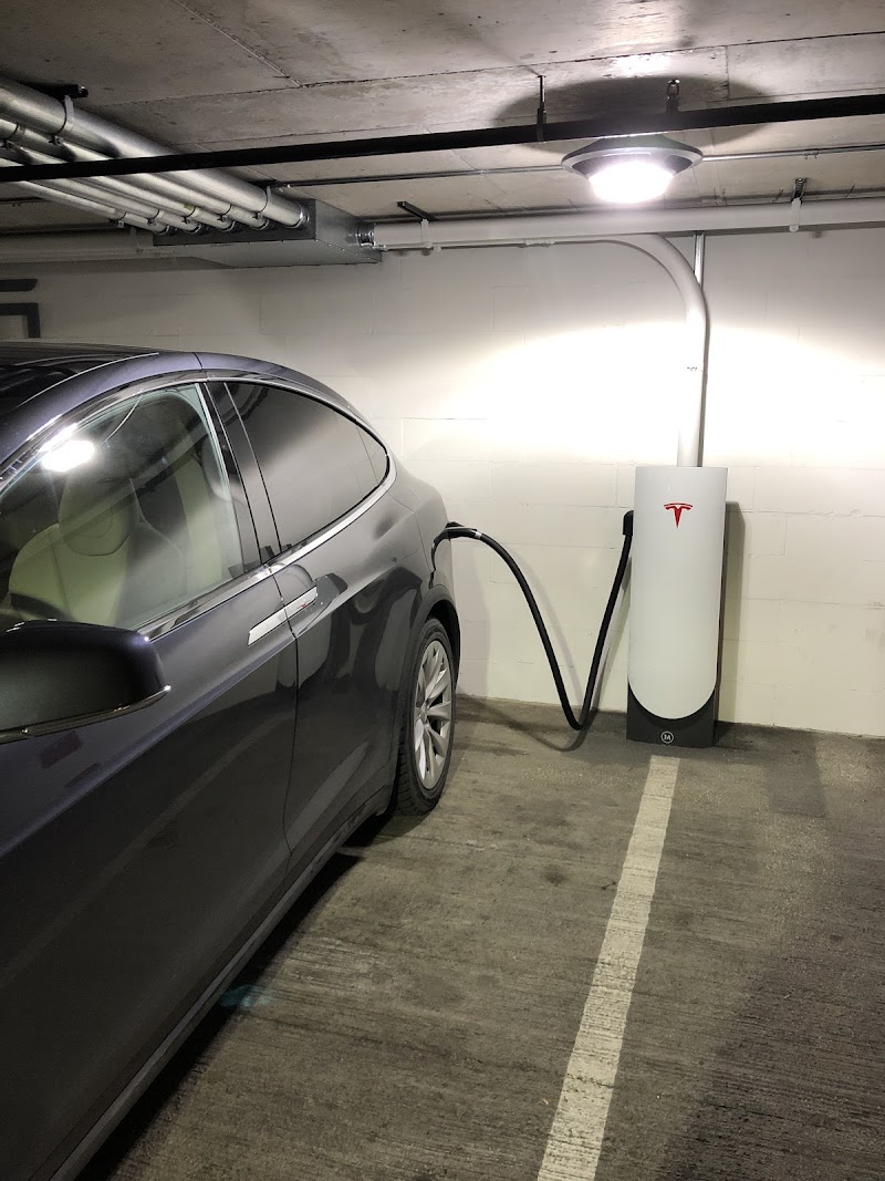 Tesla Supercharger - EV Charging in Chicago