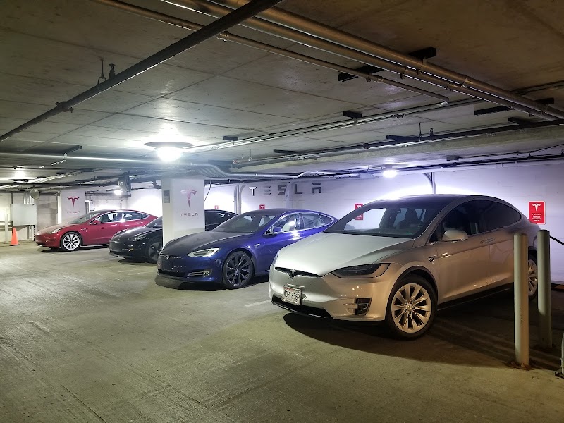 Tesla Supercharger - EV Charging in Chicago