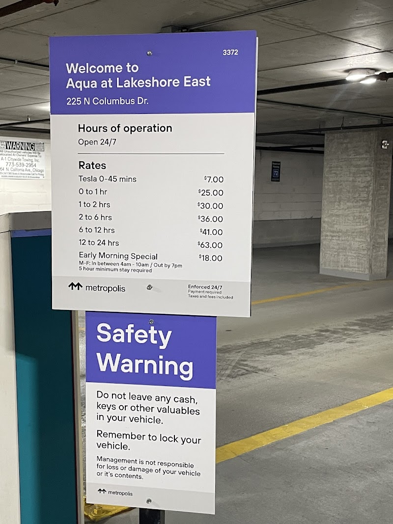 Tesla Supercharger - EV Charging in Chicago