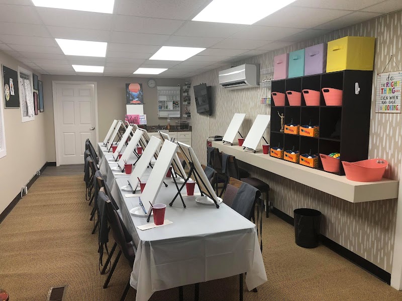 doodle Art Studio — interior