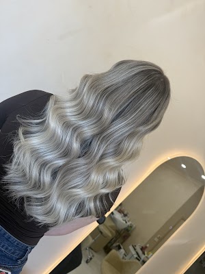 Hairworks AU photo 3